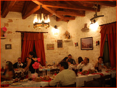 Diacroniko Tavern